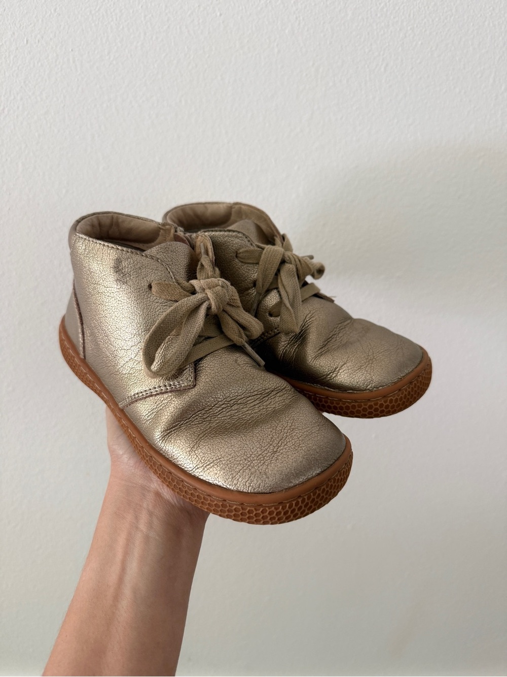 Livie & Luca Gold Lace Sneaker Shoes Sz 13